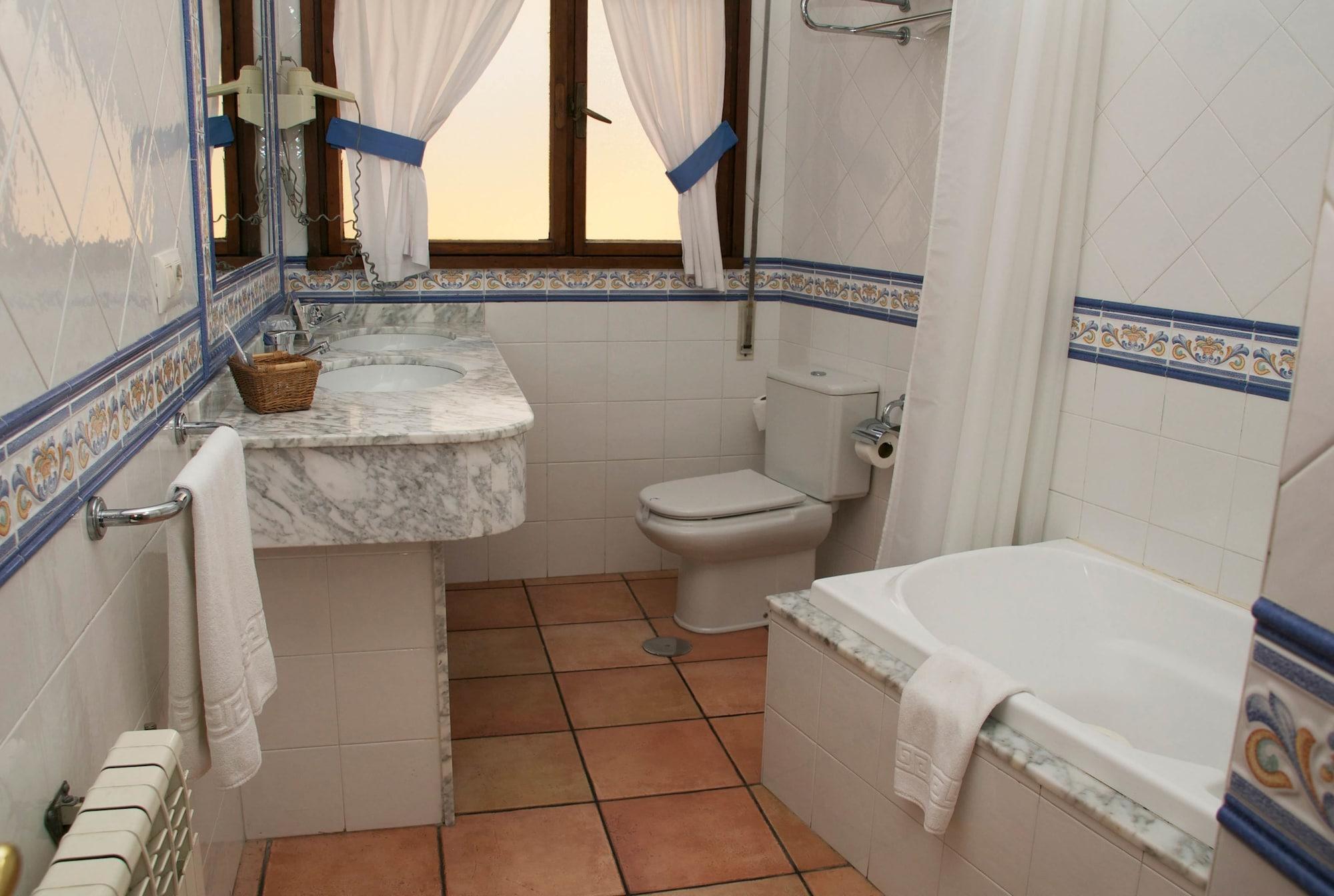 Hotel Sablon Llanes Exterior photo