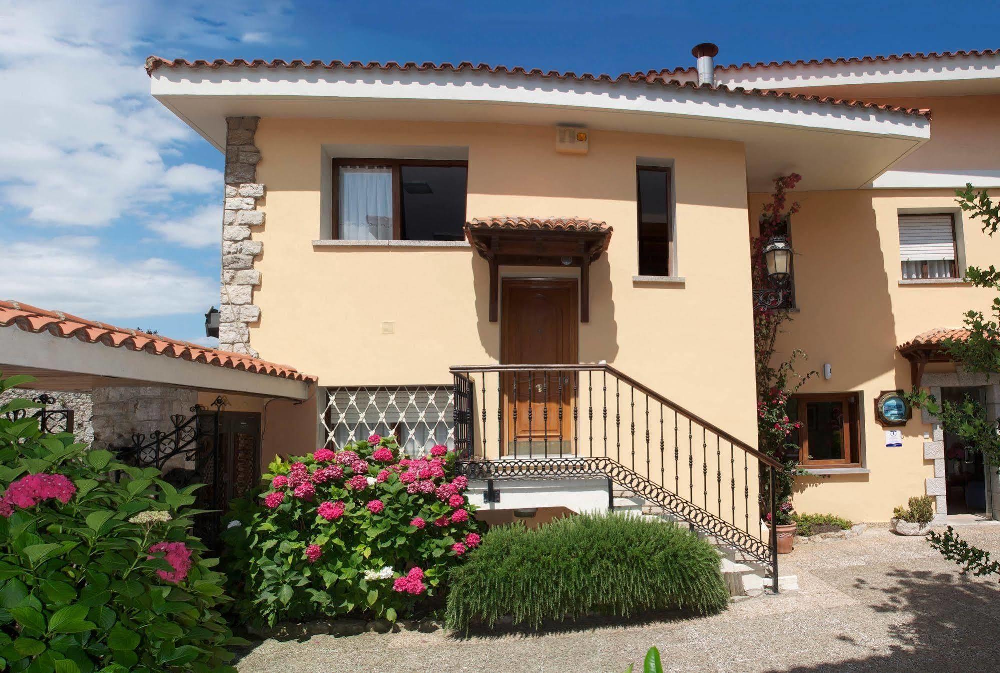 Hotel Sablon Llanes Exterior photo